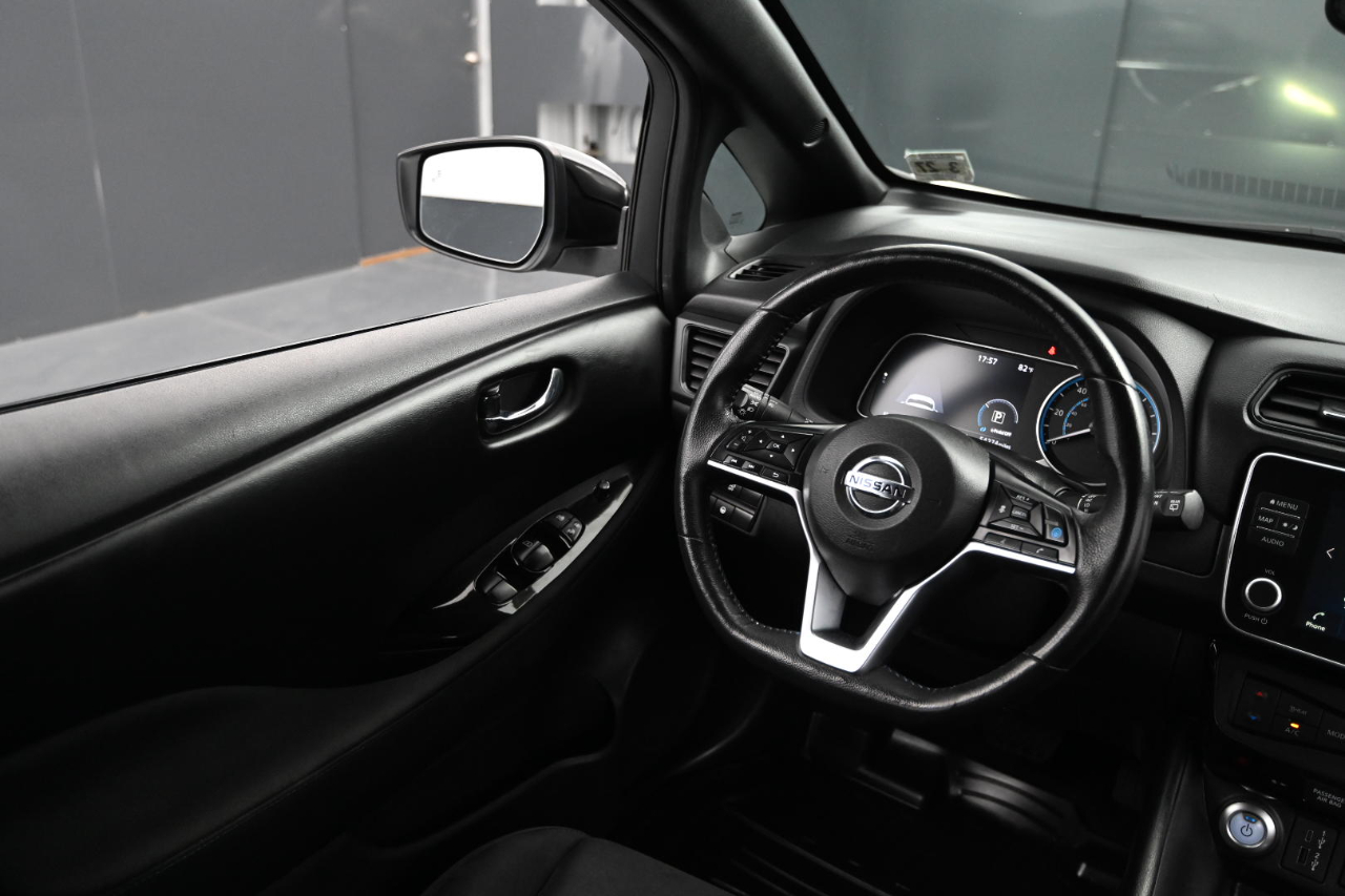 Nissan Leaf SV PLUS Hatchback 2022