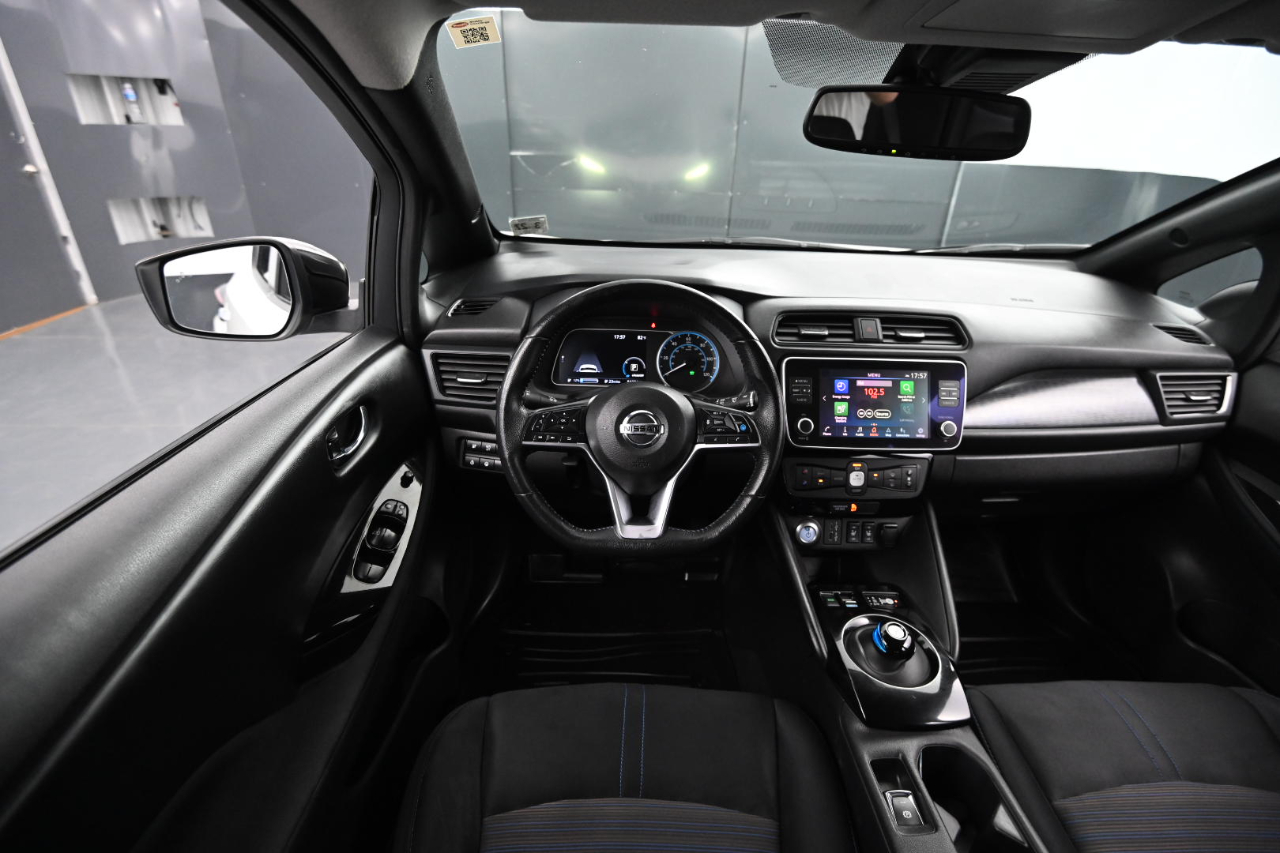 Nissan Leaf SV PLUS Hatchback 2022