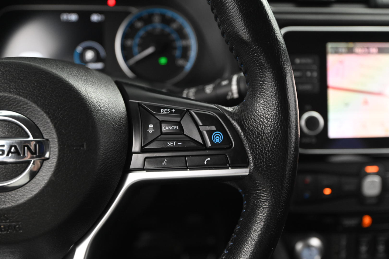 Nissan Leaf SV PLUS Hatchback 2022