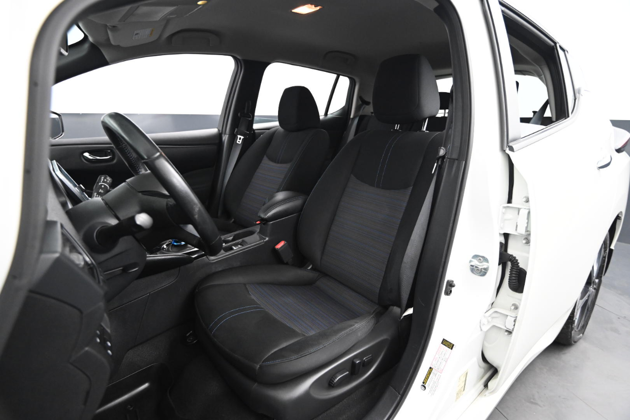 Nissan Leaf SV PLUS Hatchback 2022