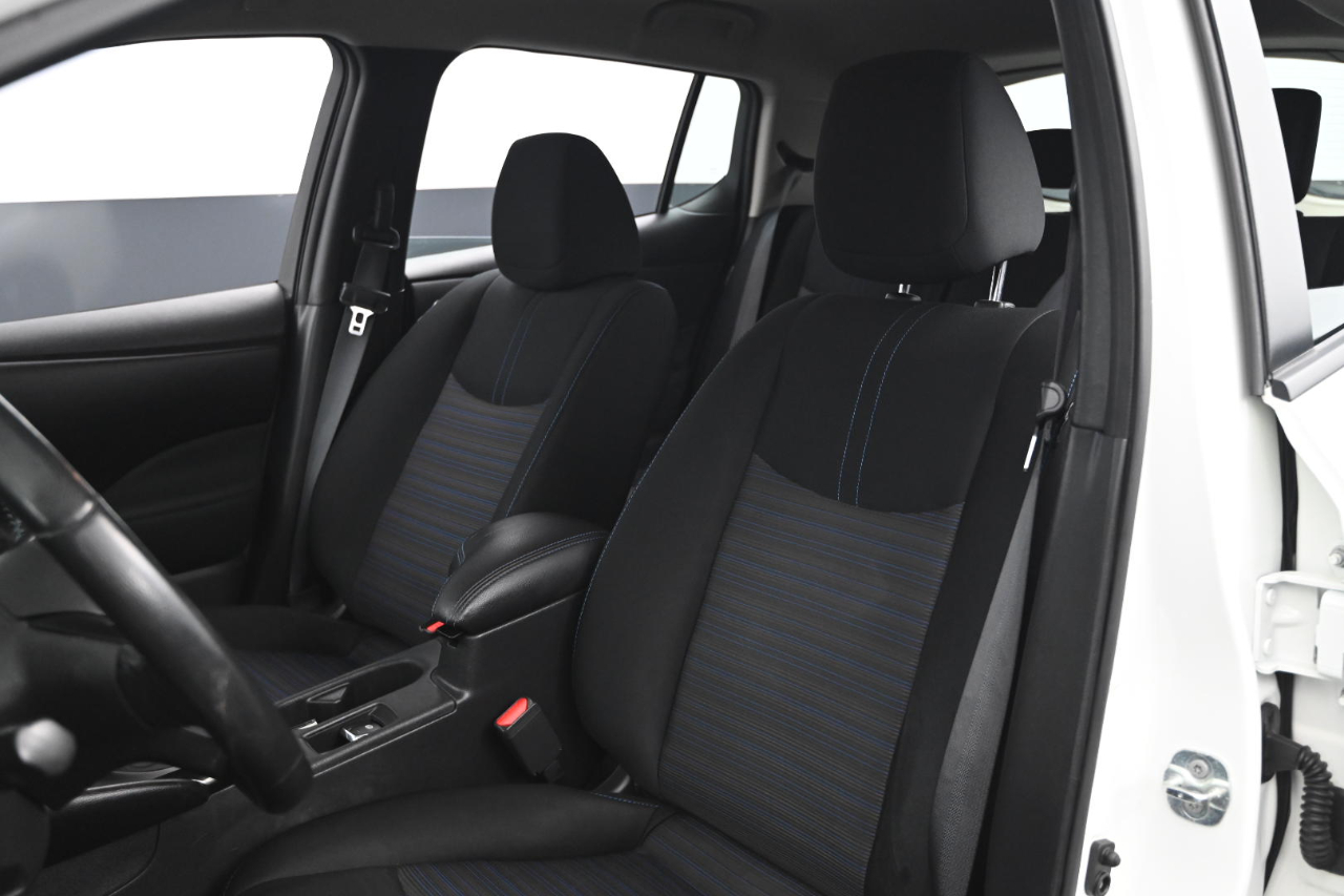 Nissan Leaf SV PLUS Hatchback 2022