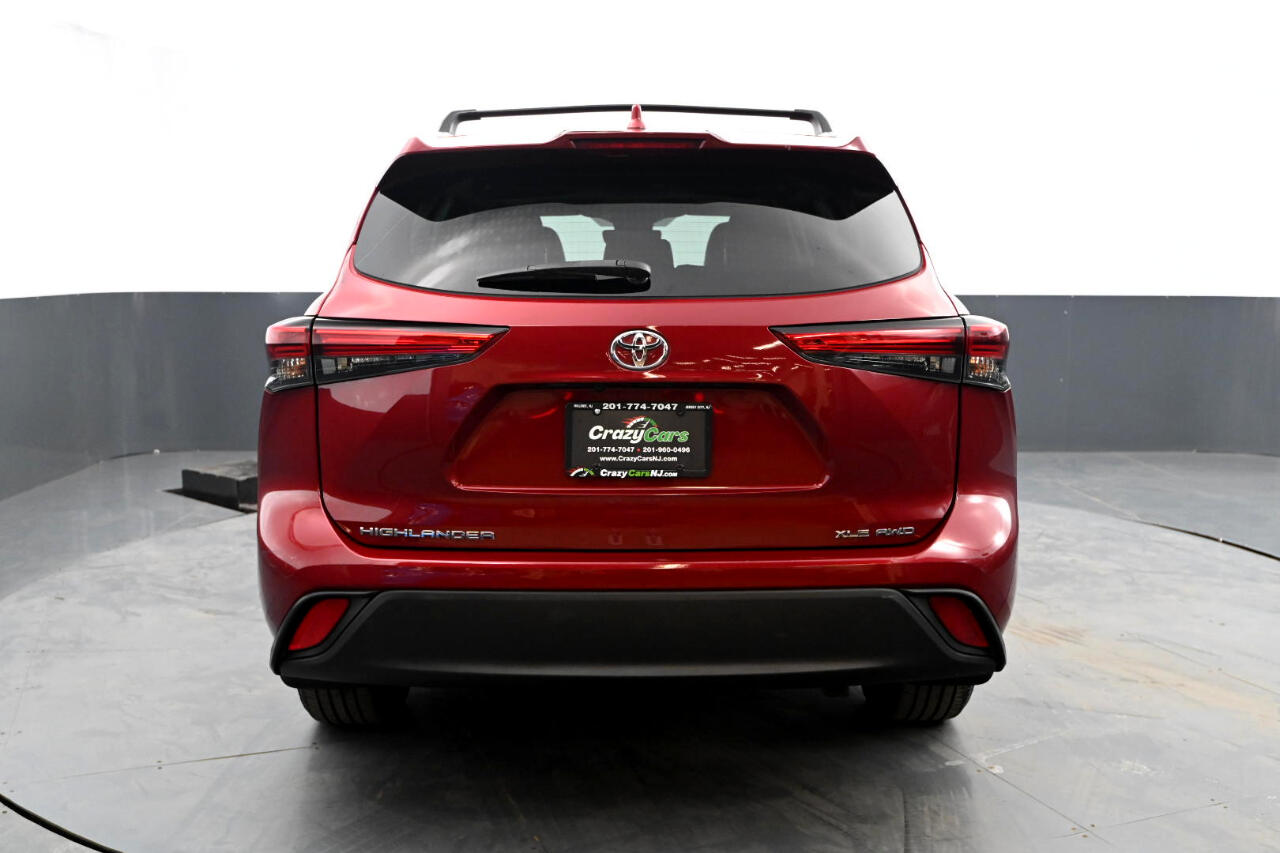 2020 Toyota Highlander XLE photo 4