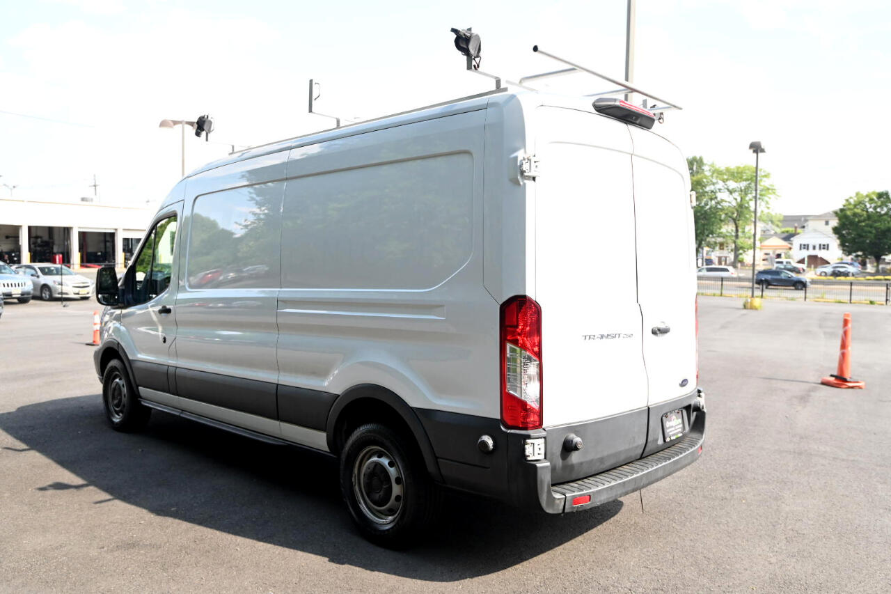 Ford Transit 250 Van Med. Roof w/Sliding Pass. 148-in. WB 2018 Ford Transit 250 Van Med. Roof w/Sliding Pass. 148-in. WB 2018