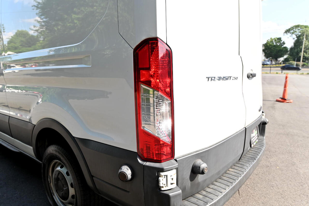 Ford Transit 250 Van Med. Roof w/Sliding Pass. 148-in. WB 2018 Ford Transit 250 Van Med. Roof w/Sliding Pass. 148-in. WB 2018