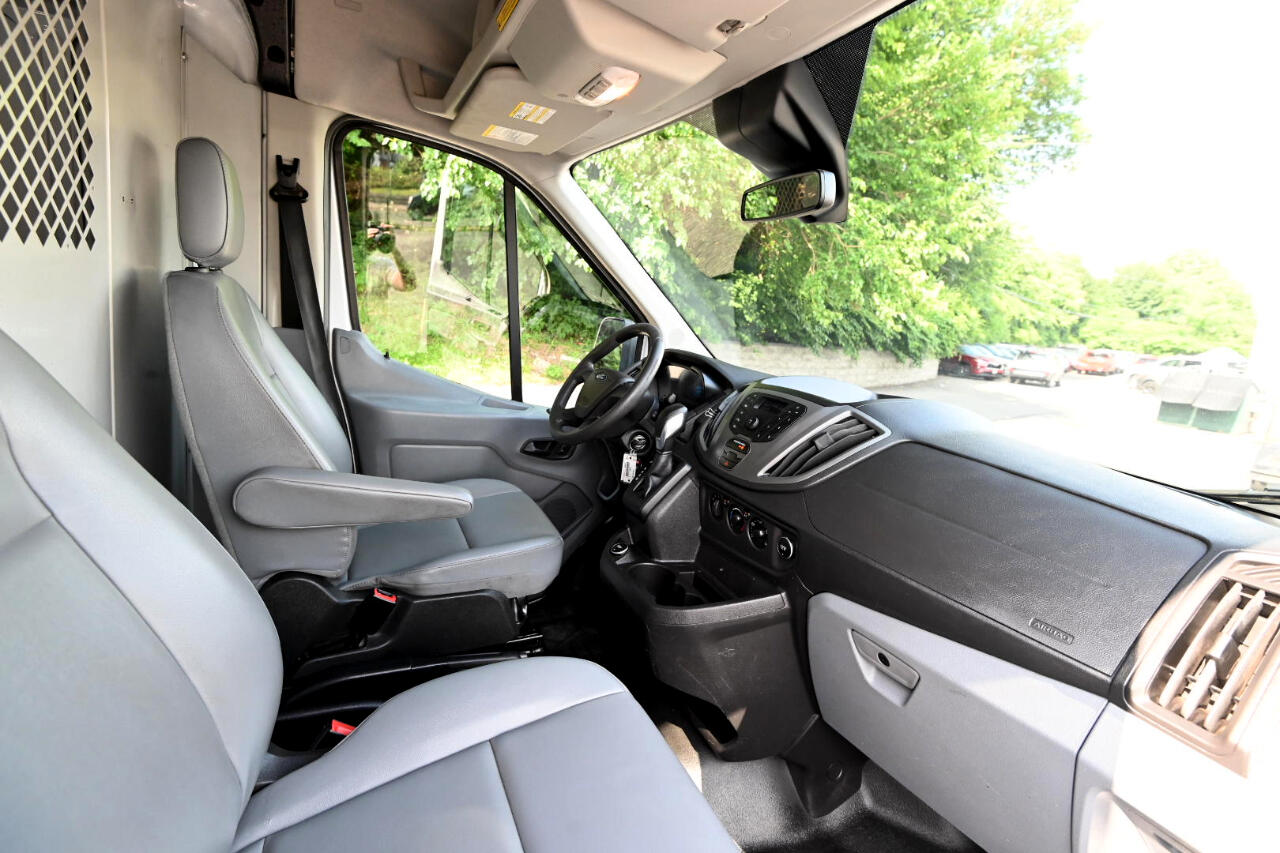 Ford Transit 250 Van Med. Roof w/Sliding Pass. 148-in. WB 2018 Ford Transit 250 Van Med. Roof w/Sliding Pass. 148-in. WB 2018