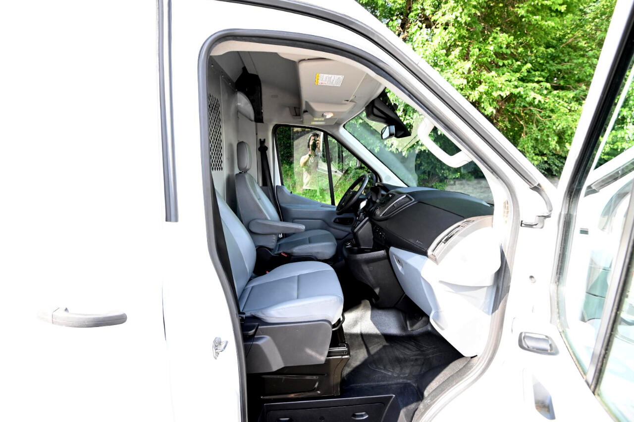 Ford Transit 250 Van Med. Roof w/Sliding Pass. 148-in. WB 2018 Ford Transit 250 Van Med. Roof w/Sliding Pass. 148-in. WB 2018