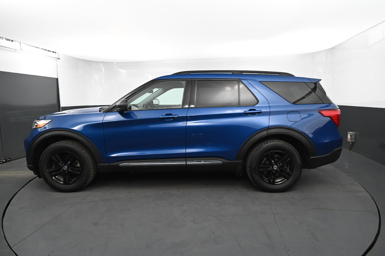 2021 Ford Explorer XLT photo 2