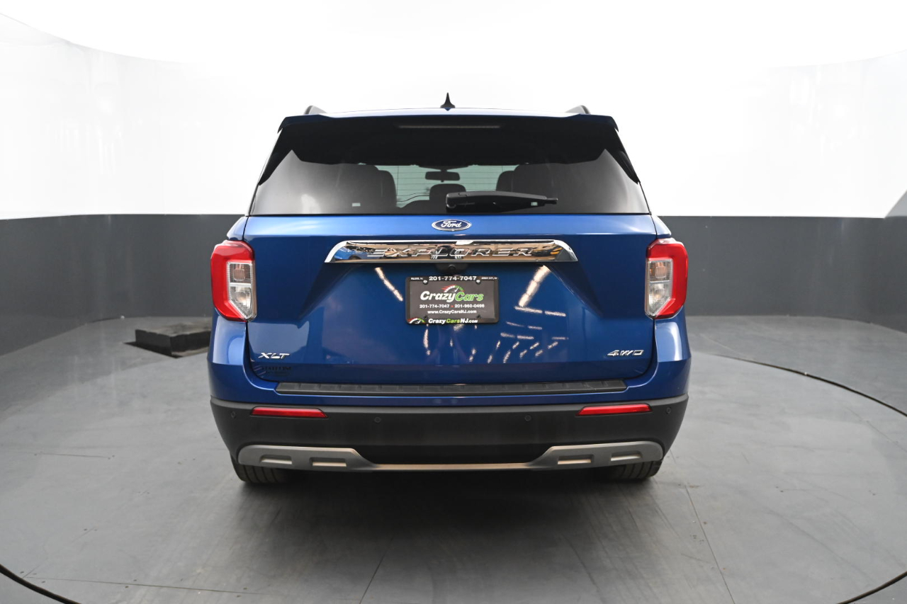 2021 Ford Explorer XLT photo 4