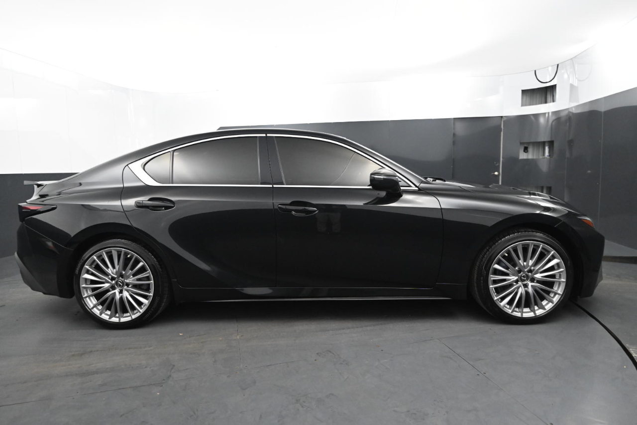 Lexus IS 300 AWD 2022 Lexus IS 300 AWD 2022