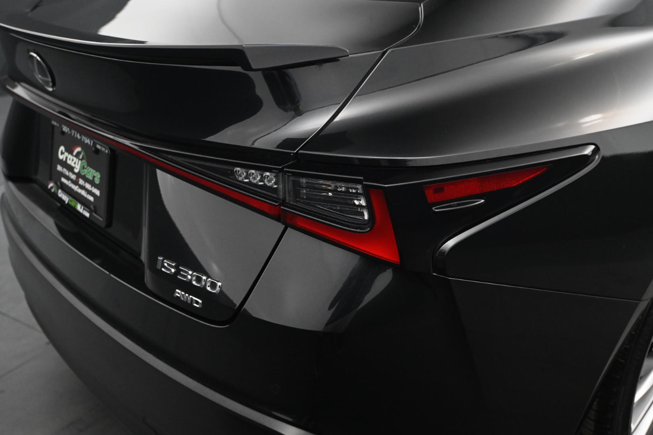 Lexus IS 300 AWD 2022 Lexus IS 300 AWD 2022