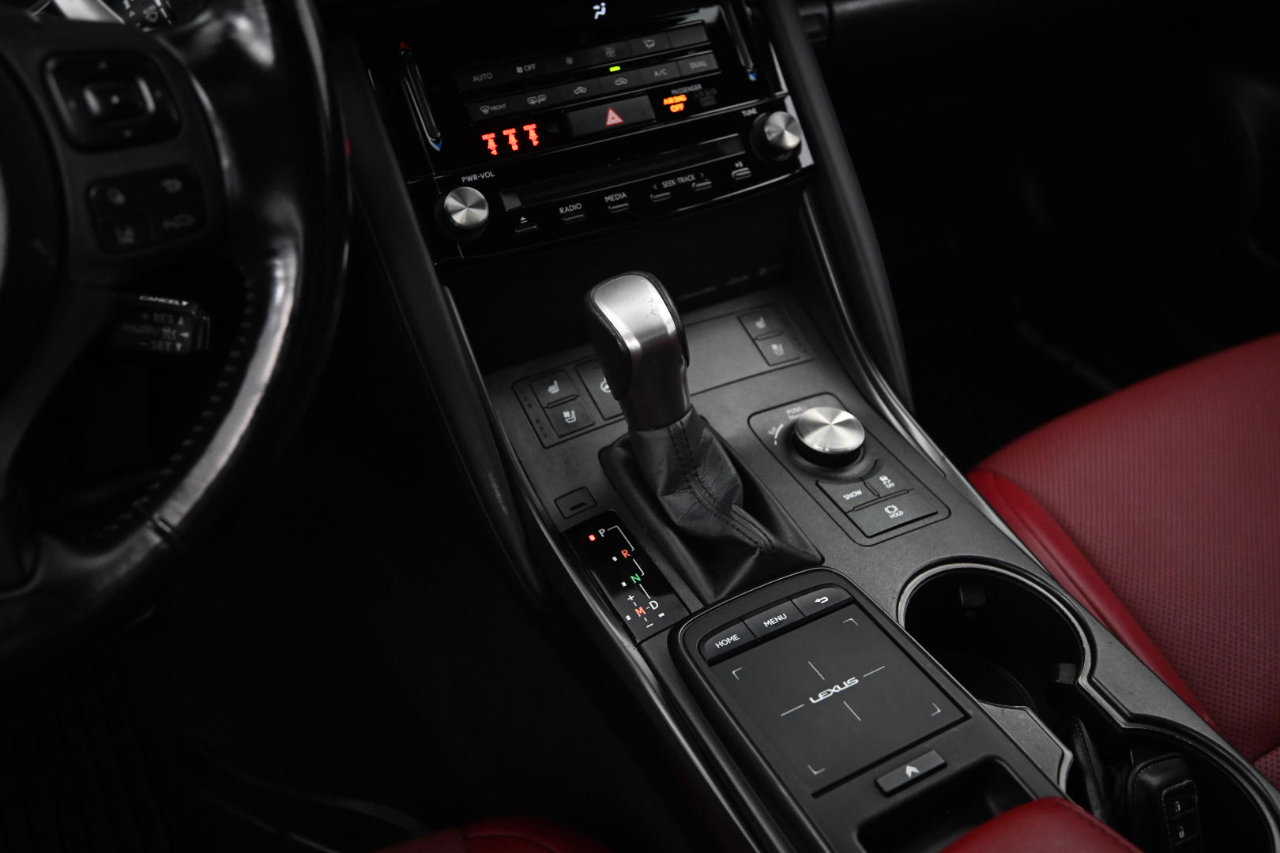 Lexus IS 300 AWD 2022 Lexus IS 300 AWD 2022