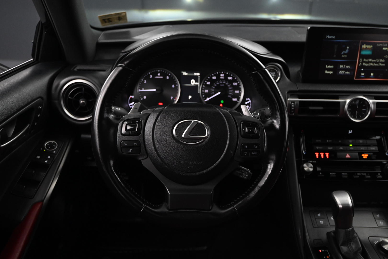 Lexus IS 300 AWD 2022 Lexus IS 300 AWD 2022