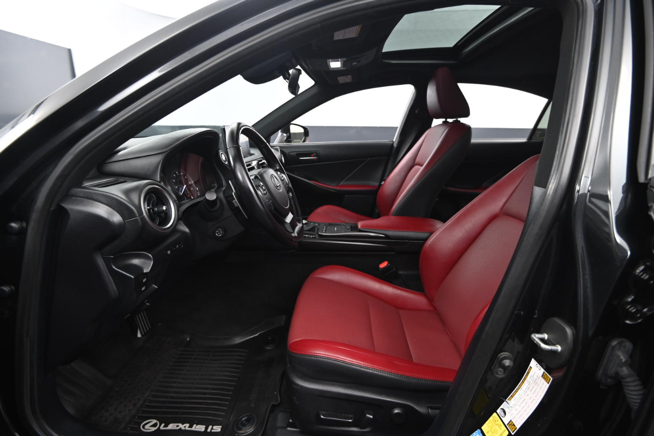 Lexus IS 300 AWD 2022 Lexus IS 300 AWD 2022