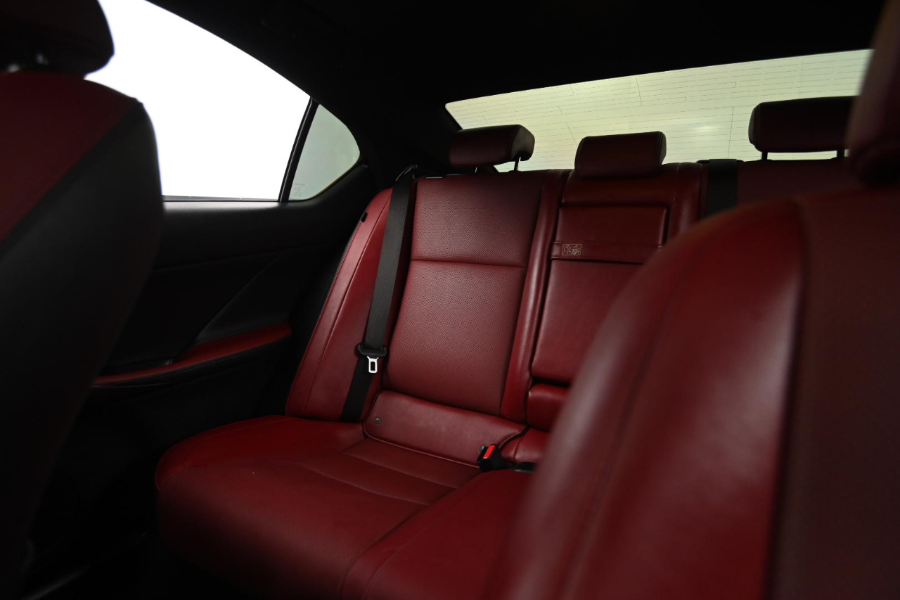 Lexus IS 300 AWD 2022 Lexus IS 300 AWD 2022