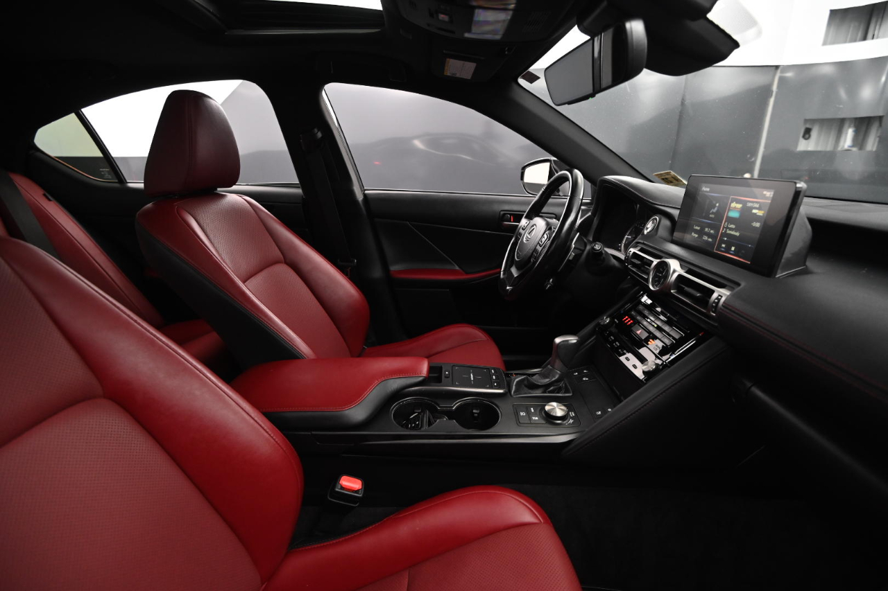 Lexus IS 300 AWD 2022 Lexus IS 300 AWD 2022