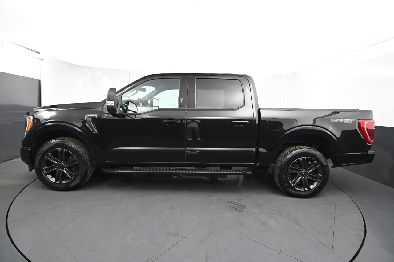 2021 Ford F-150 XLT photo 2