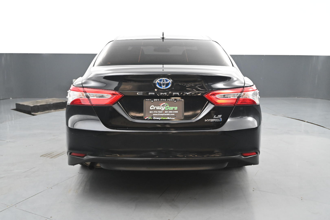 2020 Toyota Camry Hybrid LE photo 4