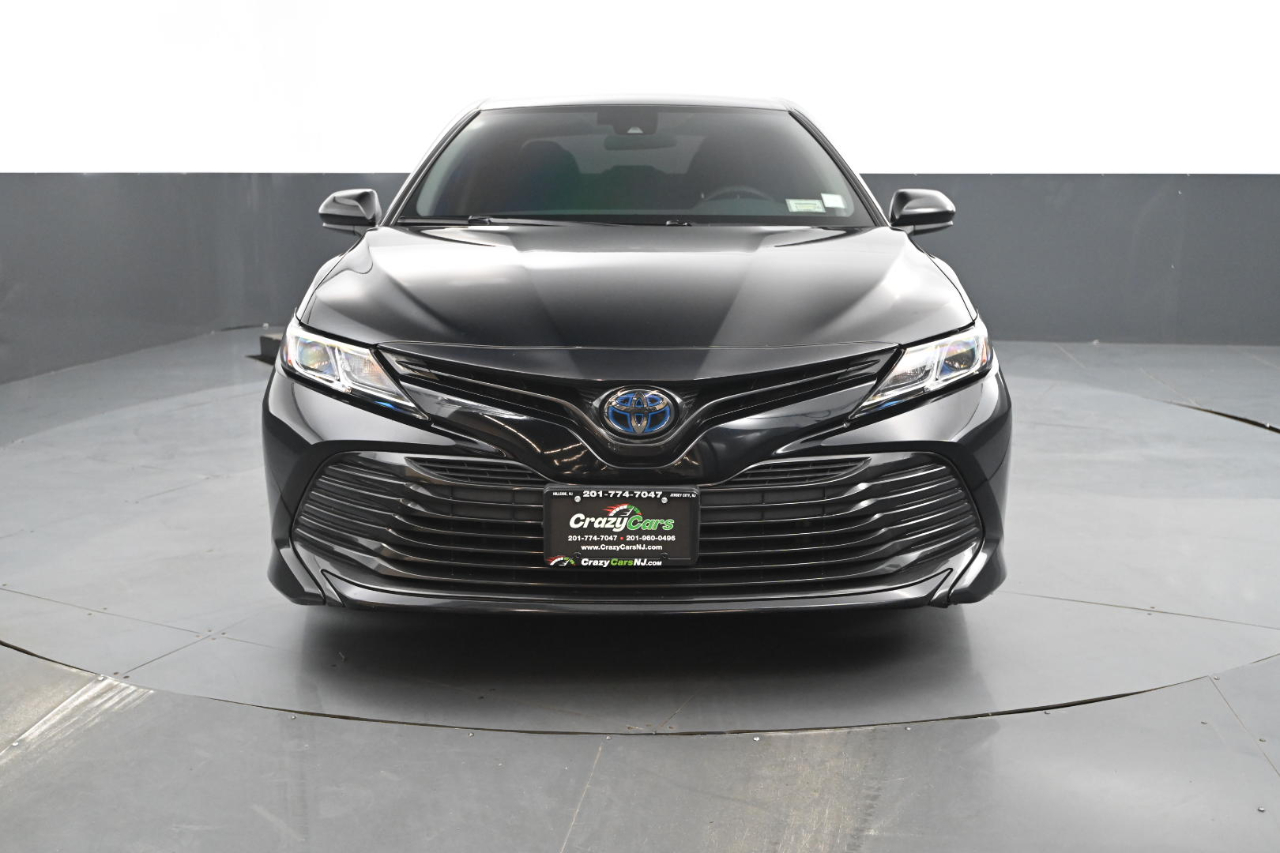 Toyota Camry Hybrid LE 2020 Toyota Camry Hybrid LE 2020