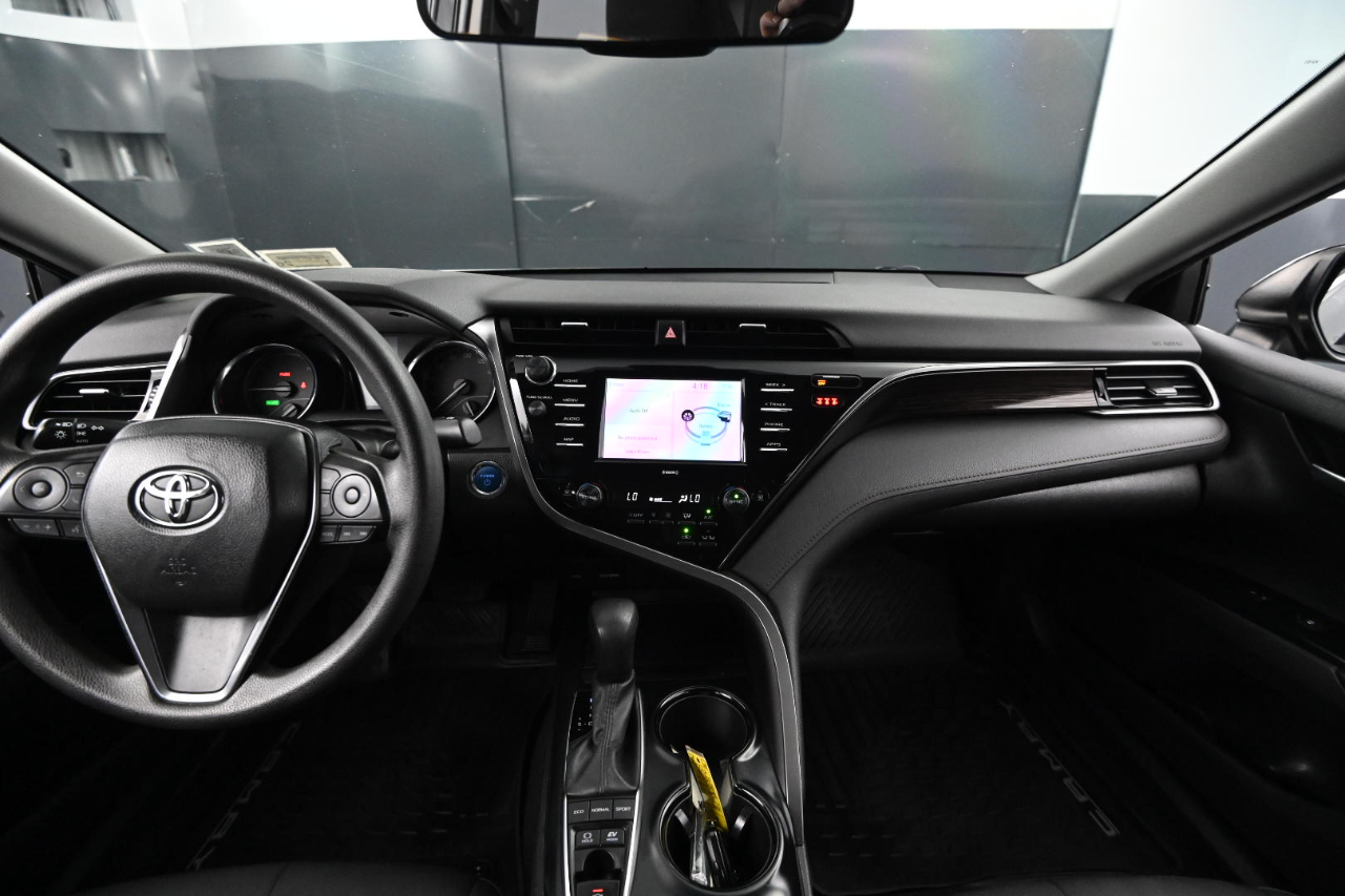 Toyota Camry Hybrid LE 2020 Toyota Camry Hybrid LE 2020