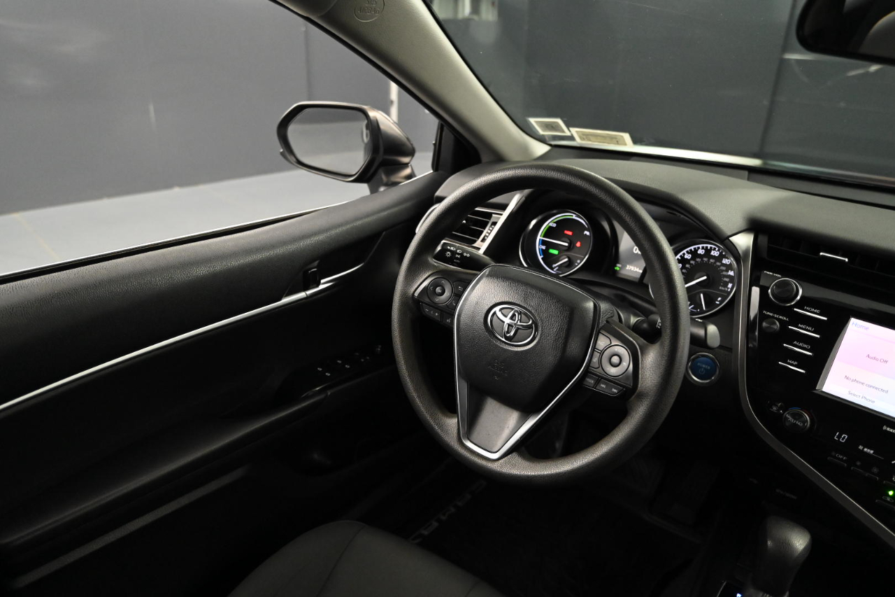 Toyota Camry Hybrid LE 2020 Toyota Camry Hybrid LE 2020
