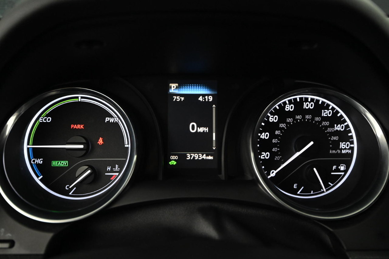 Toyota Camry Hybrid LE 2020 Toyota Camry Hybrid LE 2020