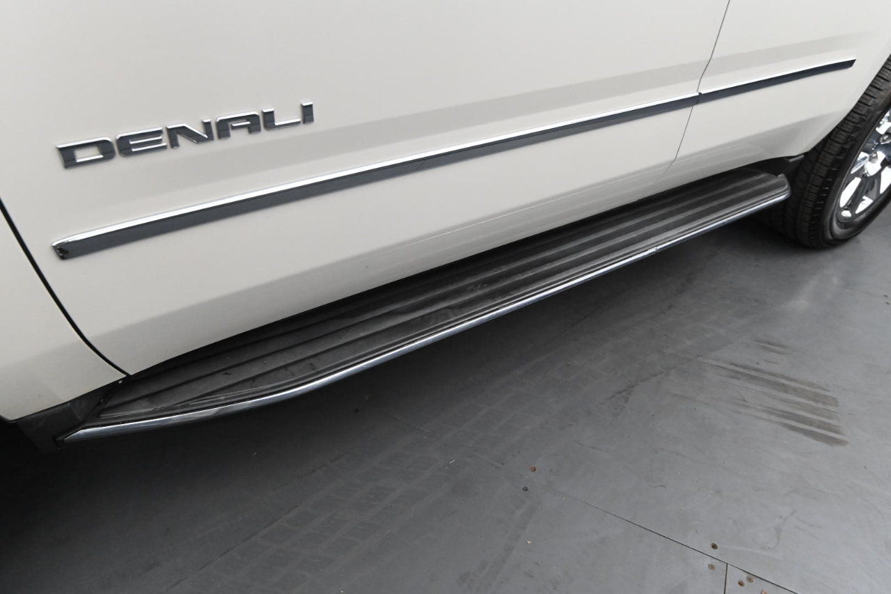 GMC Yukon Denali 4WD 2015 GMC Yukon Denali 4WD 2015