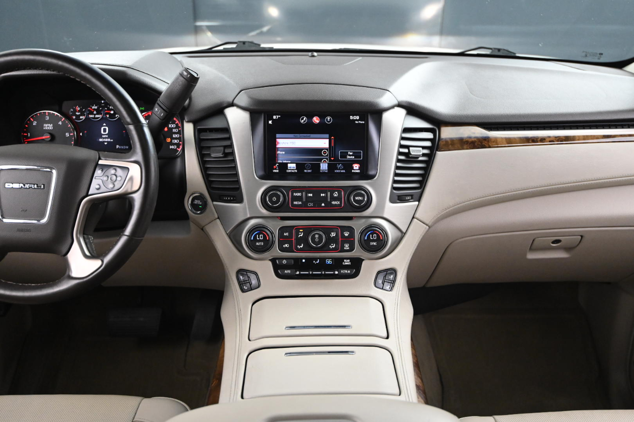 GMC Yukon Denali 4WD 2015 GMC Yukon Denali 4WD 2015
