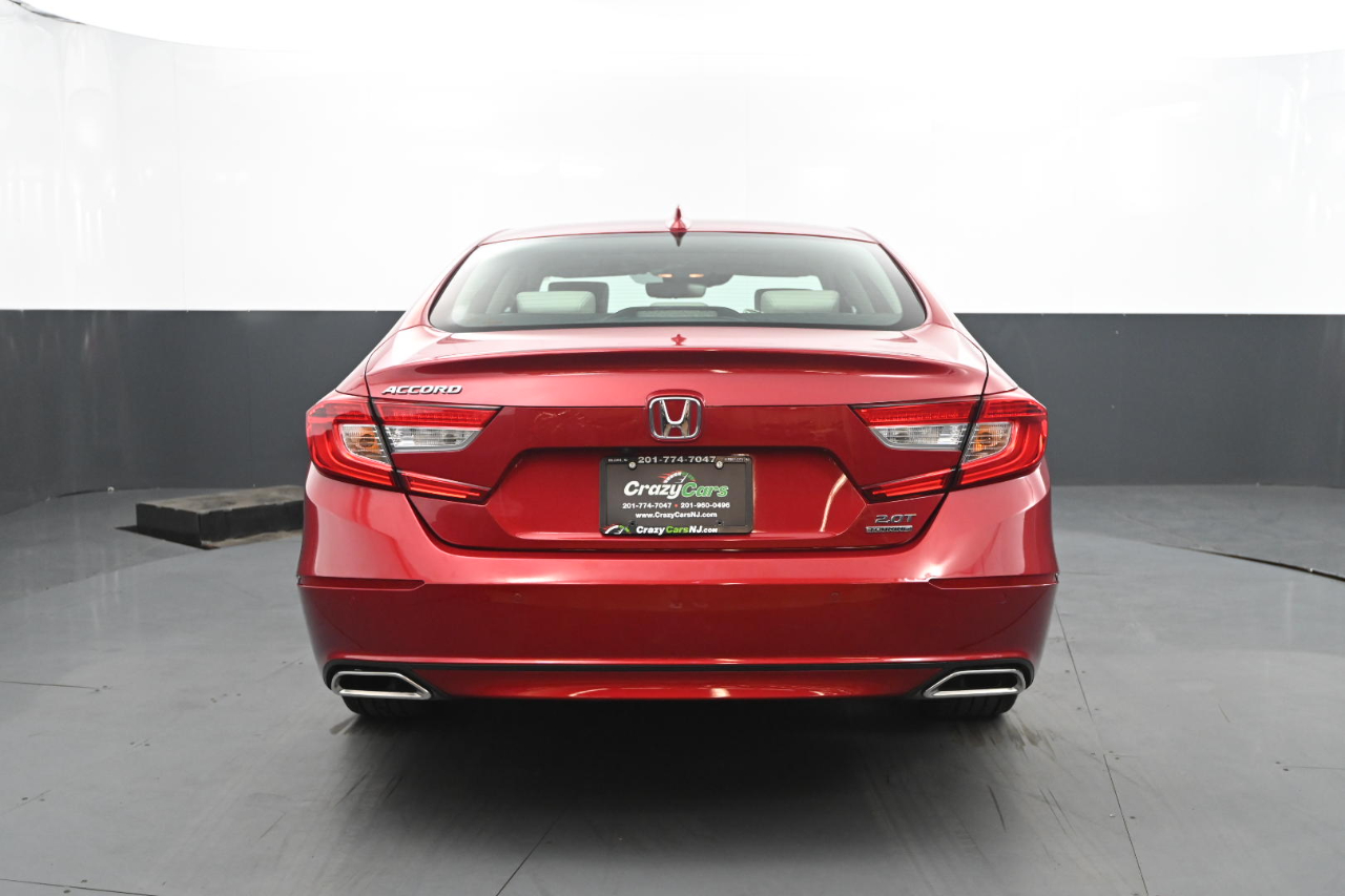 2018 Honda Accord Touring 2.0T photo 4