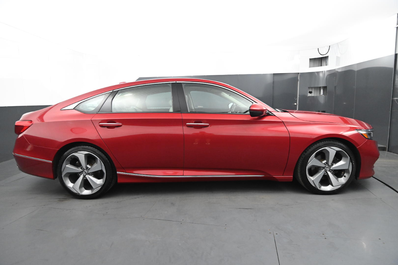 Honda Accord Touring 2.0T 10A 2018 Honda Accord Touring 2.0T 10A 2018