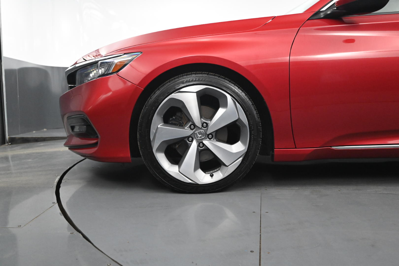Honda Accord Touring 2.0T 10A 2018 Honda Accord Touring 2.0T 10A 2018