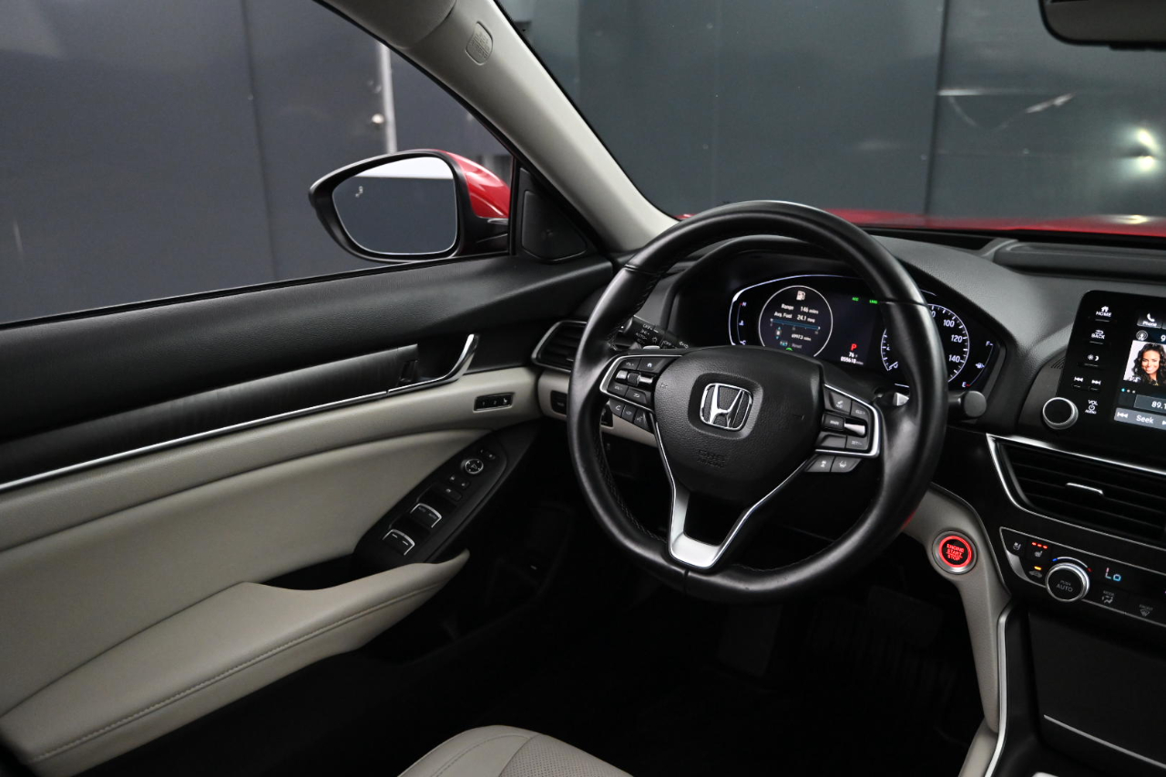 Honda Accord Touring 2.0T 10A 2018 Honda Accord Touring 2.0T 10A 2018