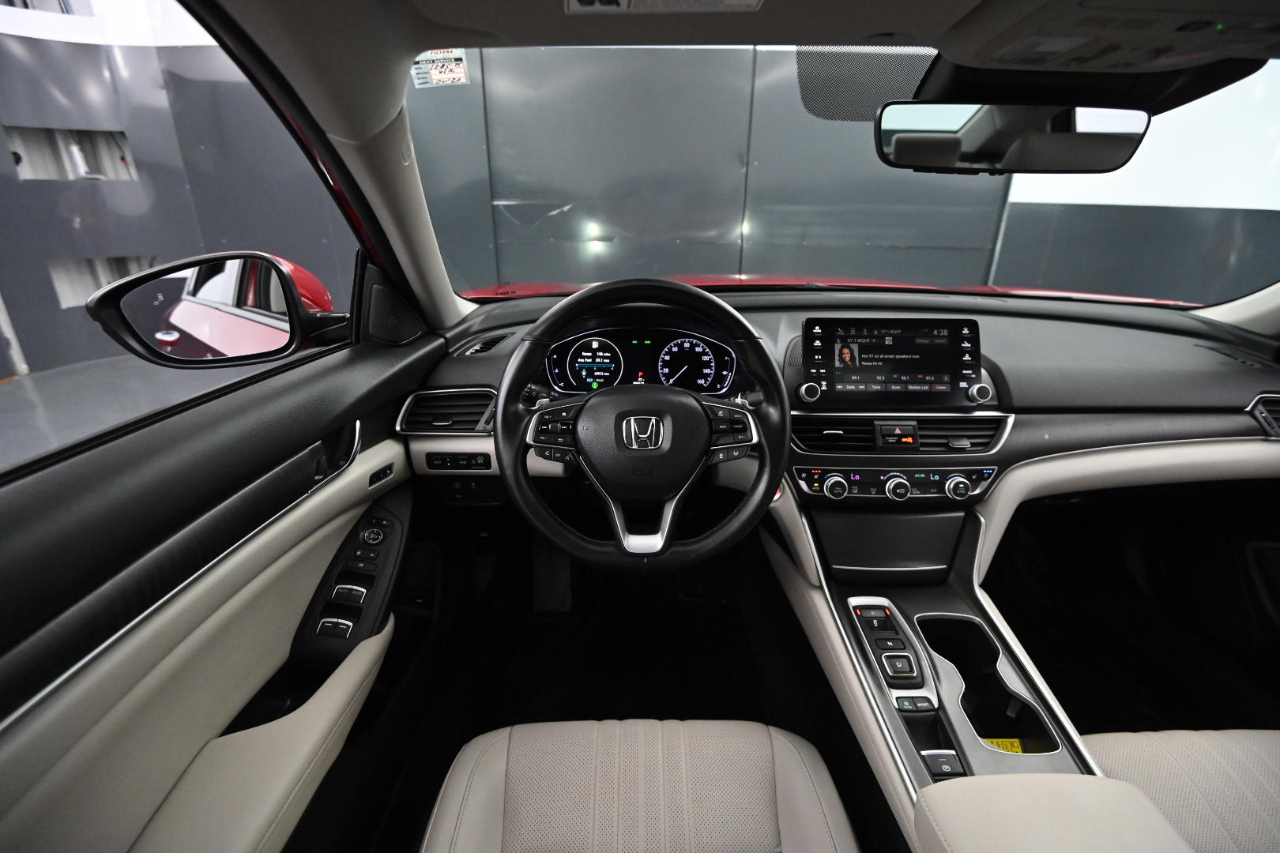 Honda Accord Touring 2.0T 10A 2018 Honda Accord Touring 2.0T 10A 2018