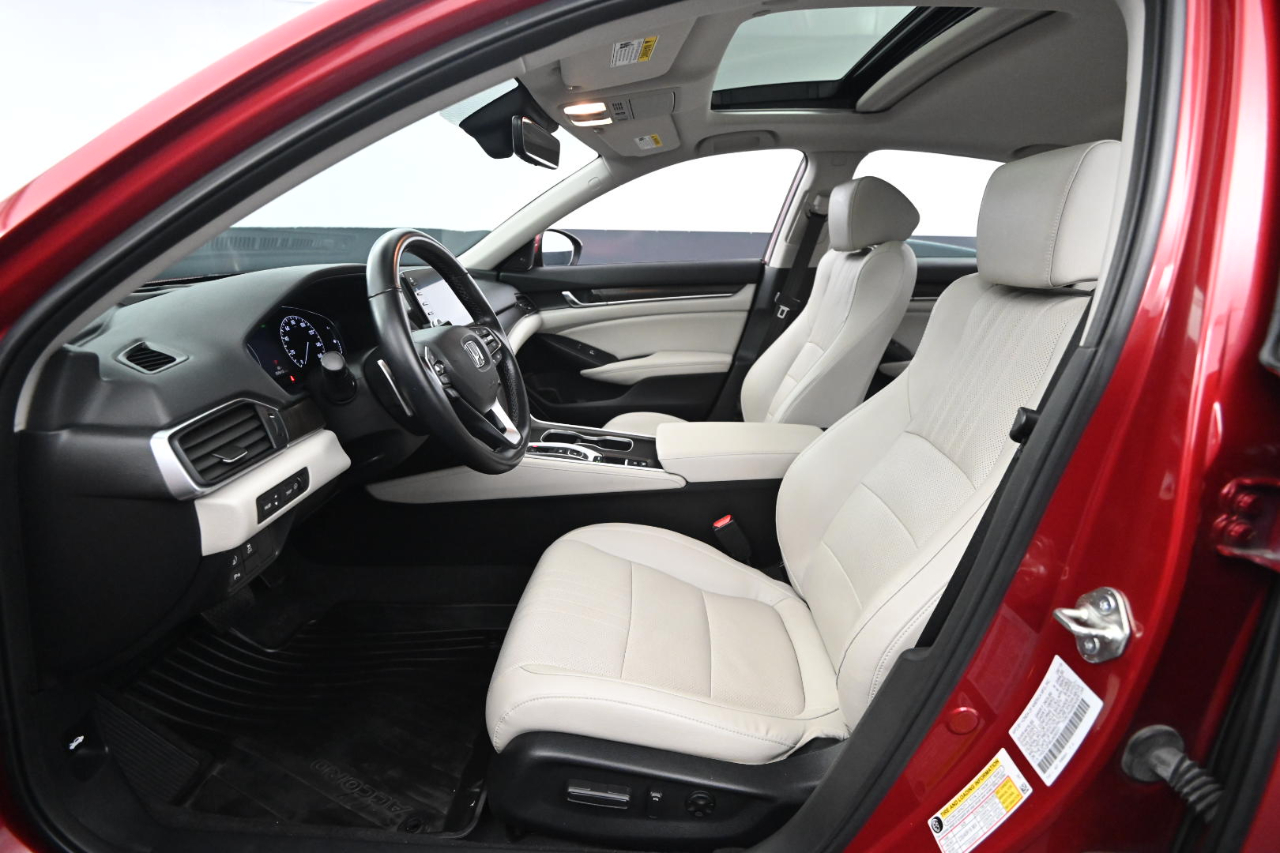 Honda Accord Touring 2.0T 10A 2018 Honda Accord Touring 2.0T 10A 2018