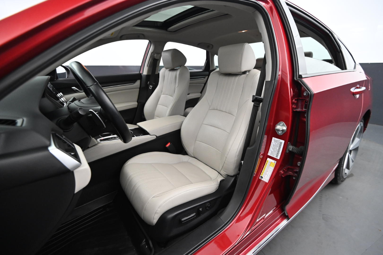 Honda Accord Touring 2.0T 10A 2018 Honda Accord Touring 2.0T 10A 2018