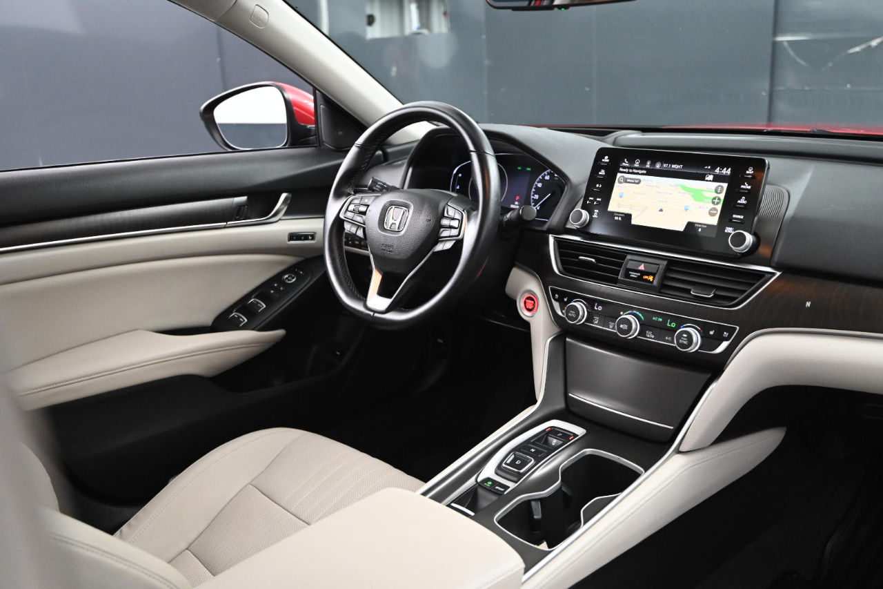Honda Accord Touring 2.0T 10A 2018 Honda Accord Touring 2.0T 10A 2018