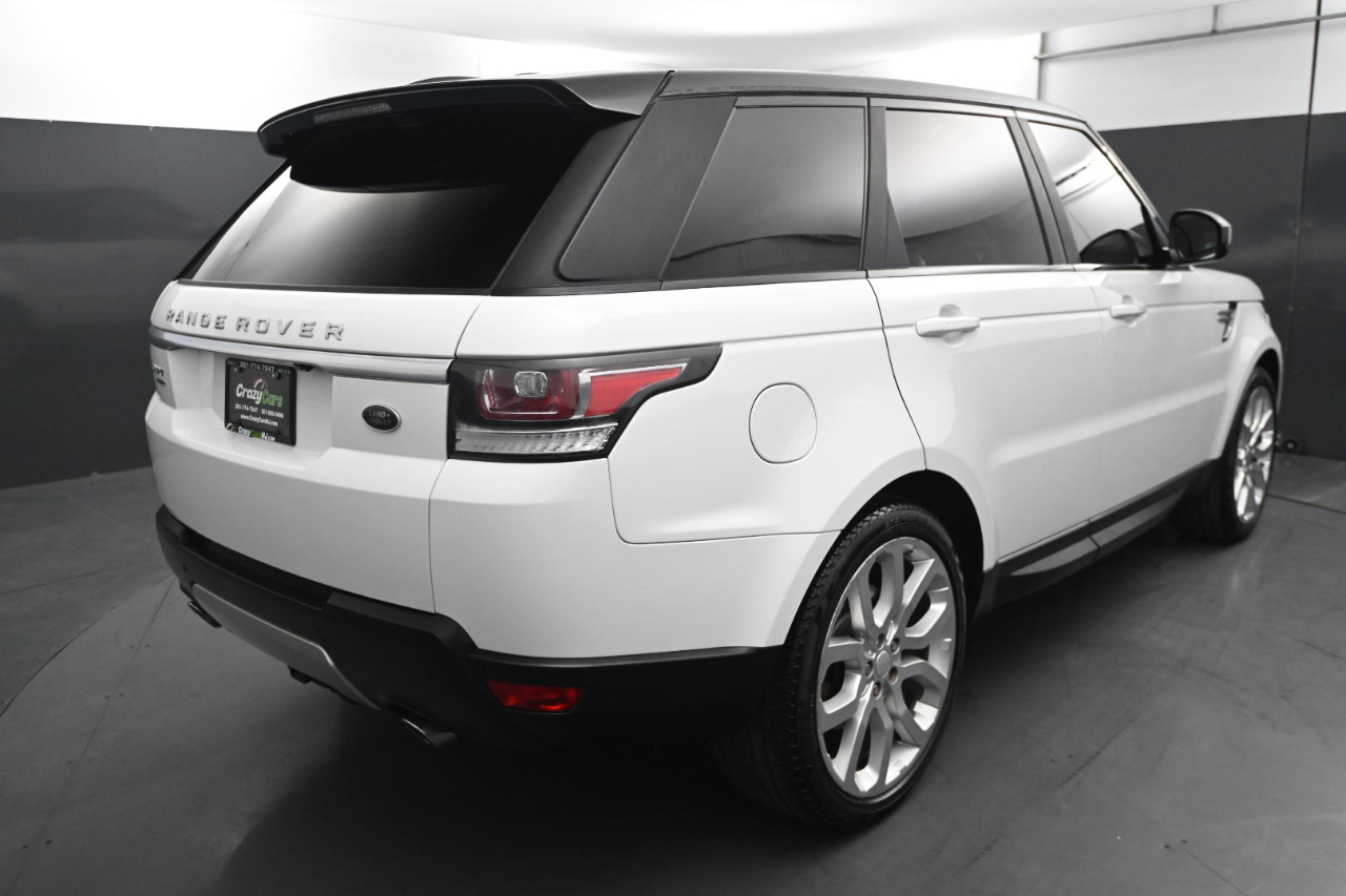 2015 Land Rover Range Rover Sport HSE photo 3