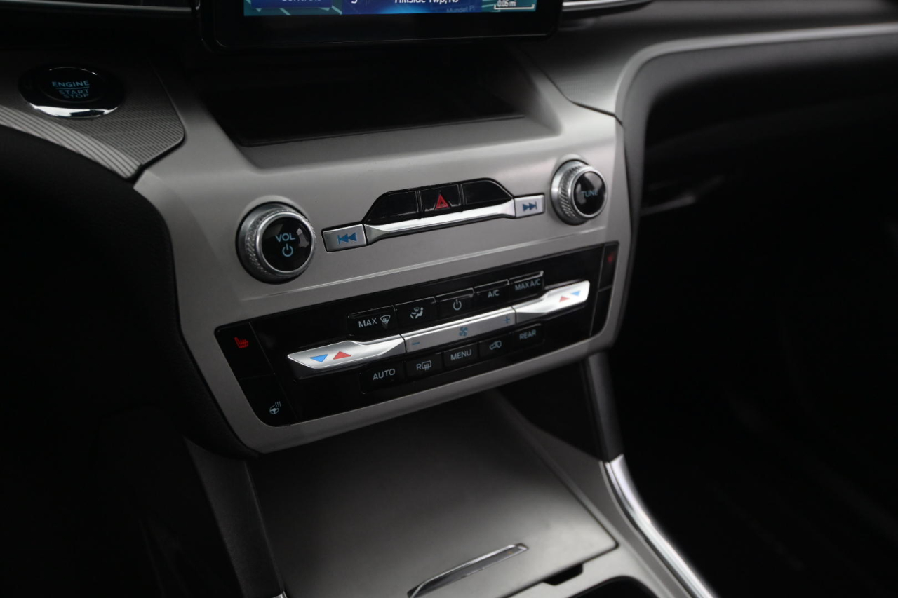 Ford Explorer XLT 4WD 2022