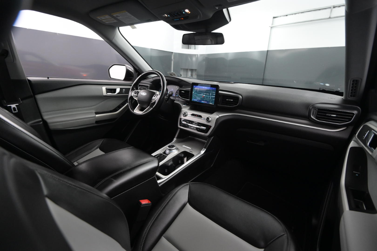 Ford Explorer XLT 4WD 2022