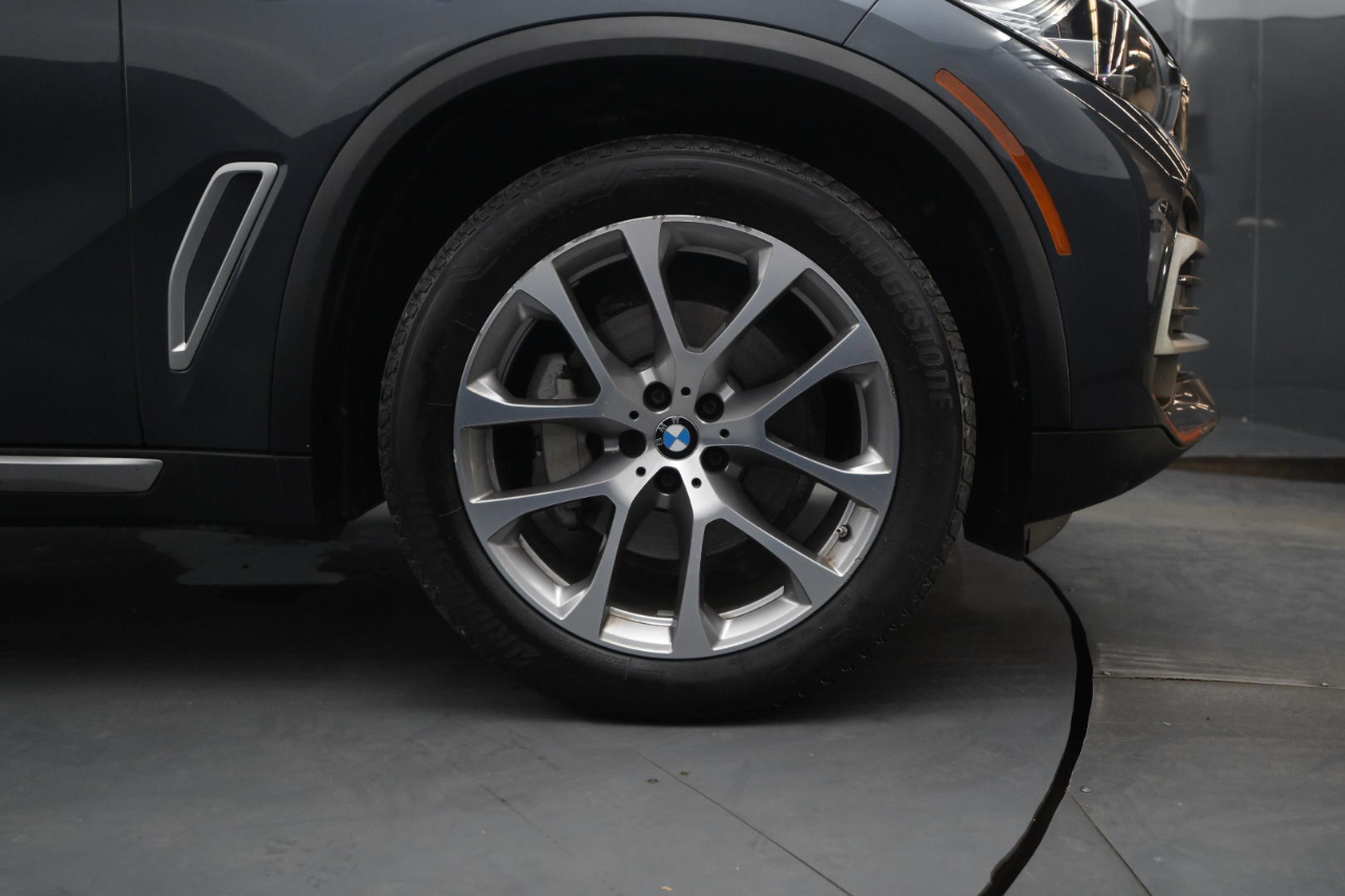 BMW X5 xDrive40i Sports Activity Vehicle 2019