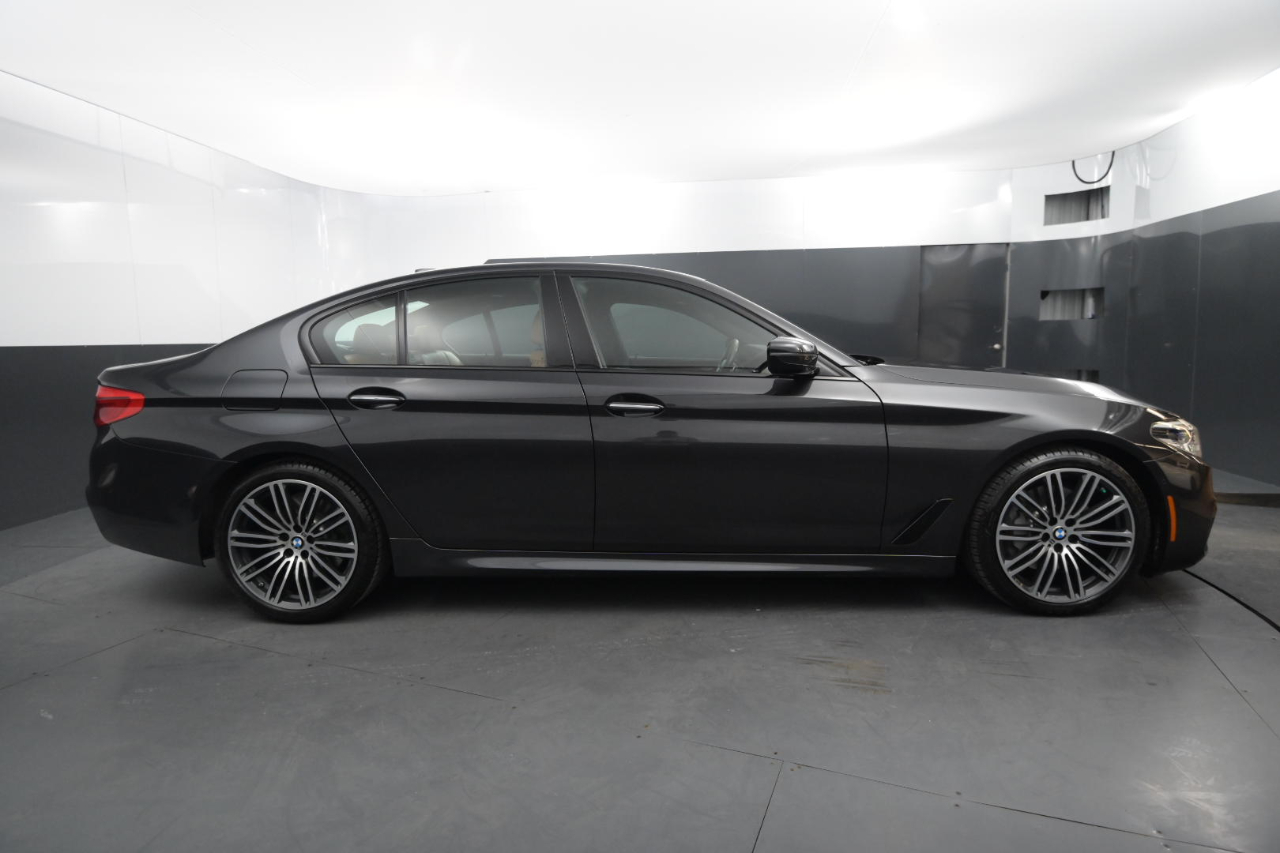 BMW 5 Series 540i xDrive Sedan 2017