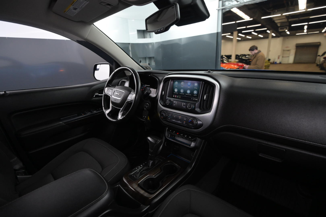 GMC Canyon 4WD Crew Cab 141" Elevation 2021