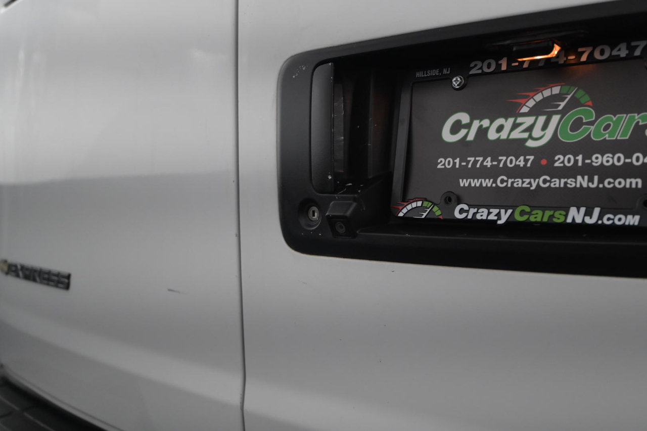 Chevrolet Express Cargo Van RWD 2500 135" 2020