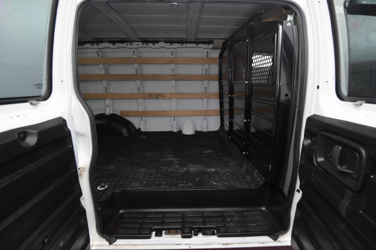 Chevrolet Express Cargo Van RWD 2500 135" 2020