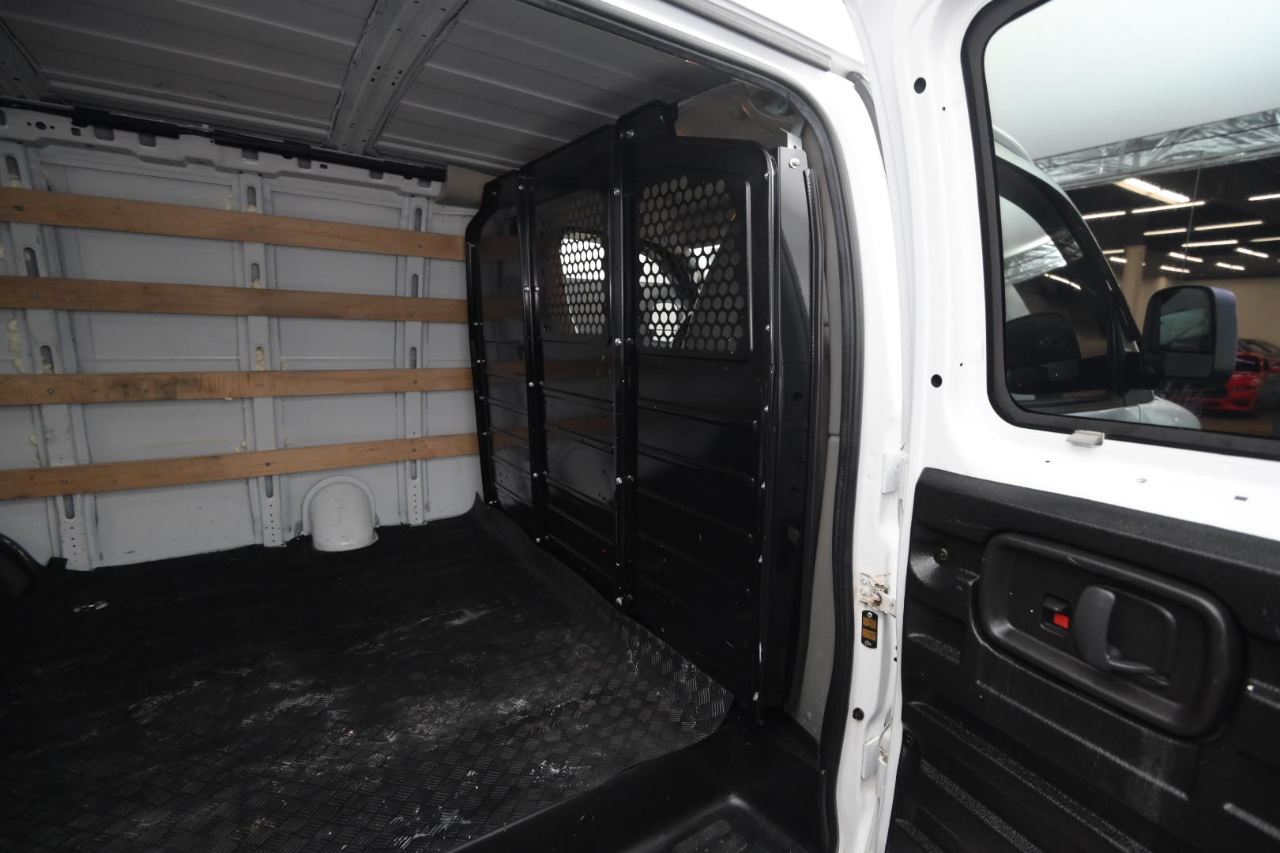 Chevrolet Express Cargo Van RWD 2500 135" 2020