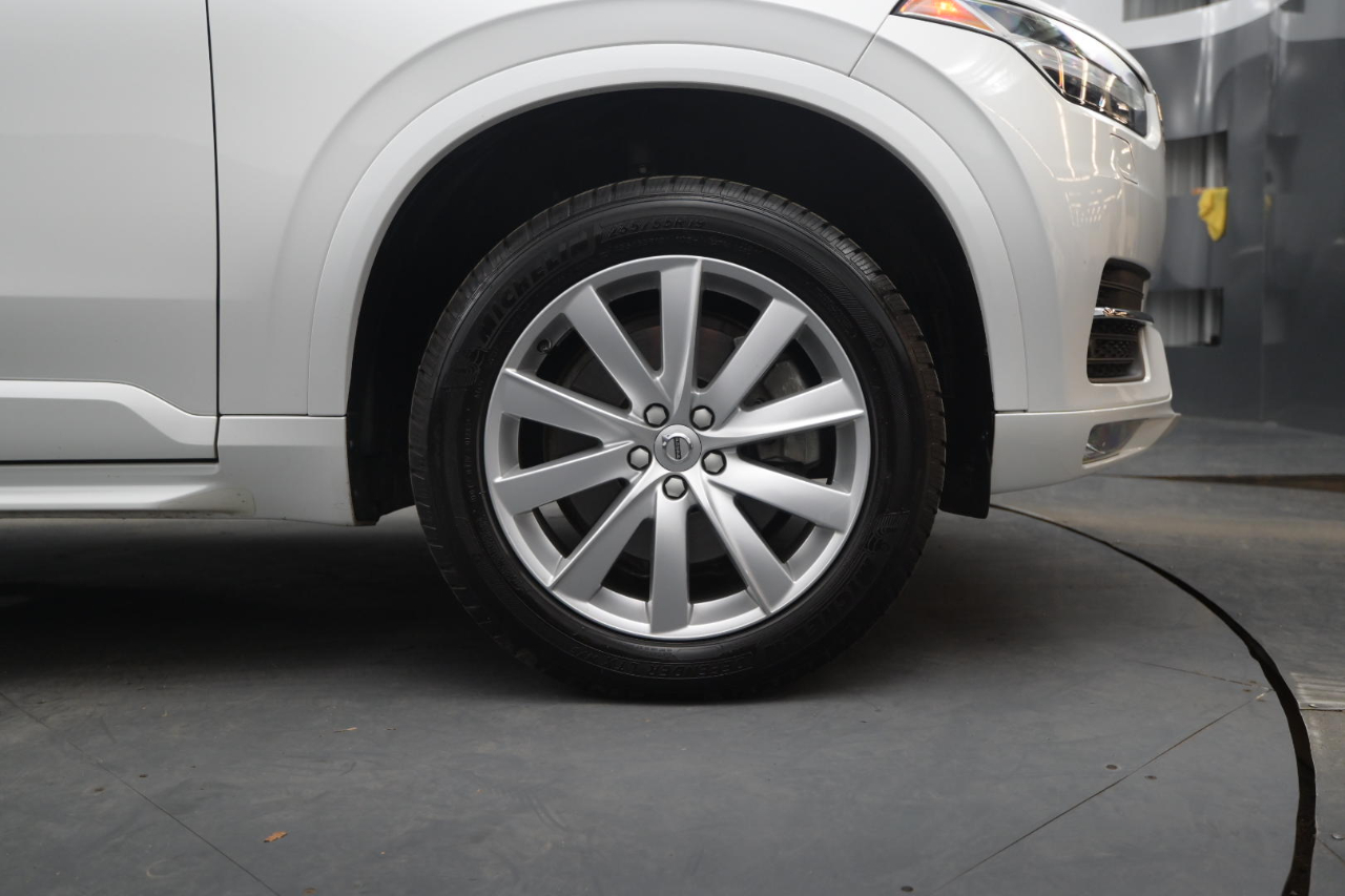 Volvo XC90 T5 AWD 5-Passenger Momentum 2017