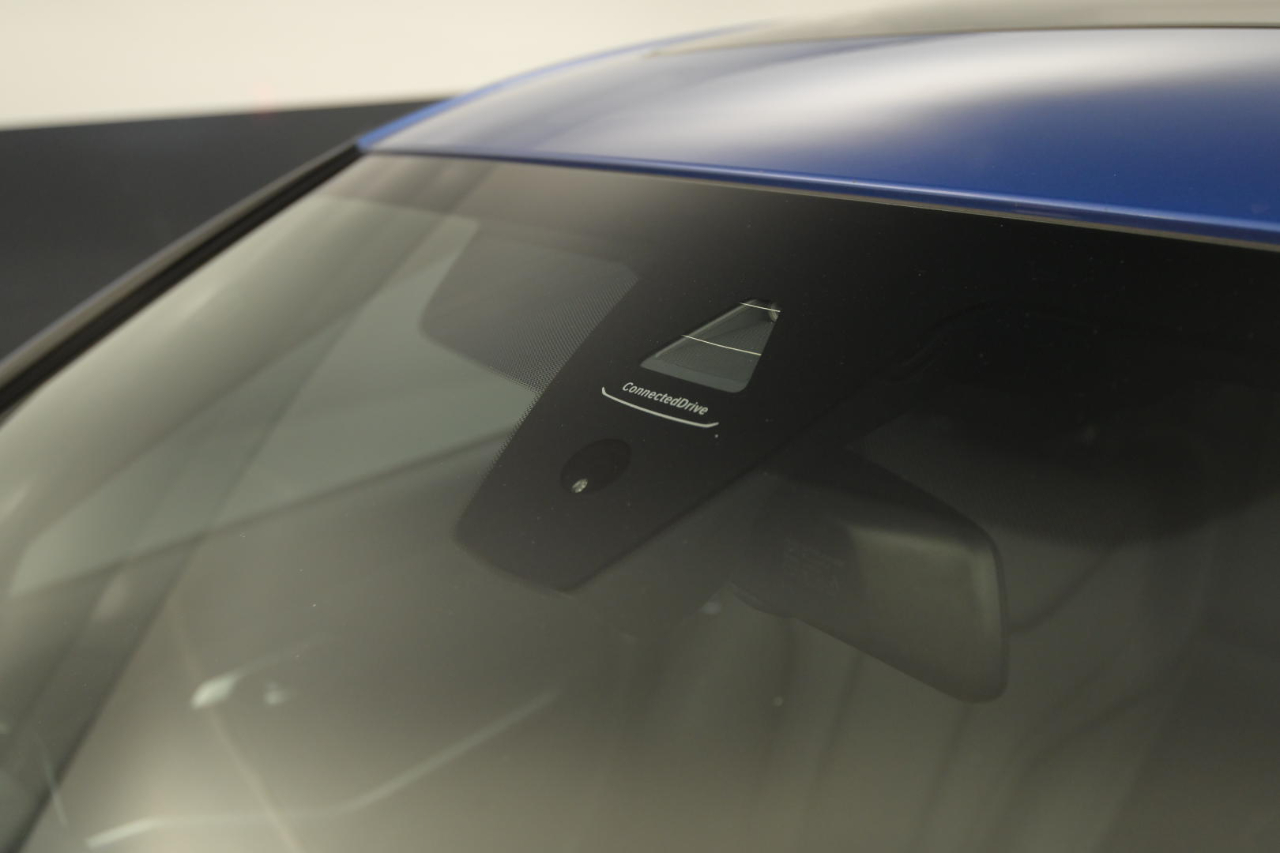 BMW 3 Series 330e xDrive Plug-In Hybrid 2021