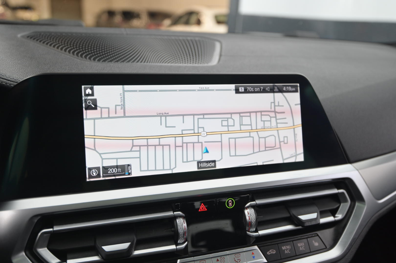 BMW 3 Series 330e xDrive Plug-In Hybrid 2021