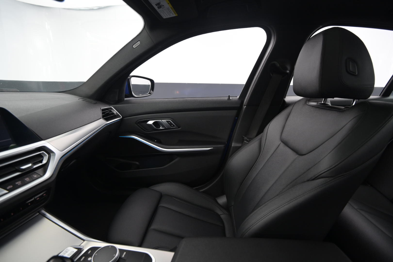 BMW 3 Series 330e xDrive Plug-In Hybrid 2021