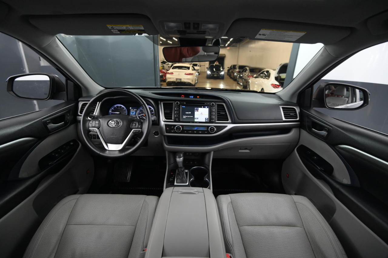 Toyota Highlander Limited V6 AWD (Natl) 2018