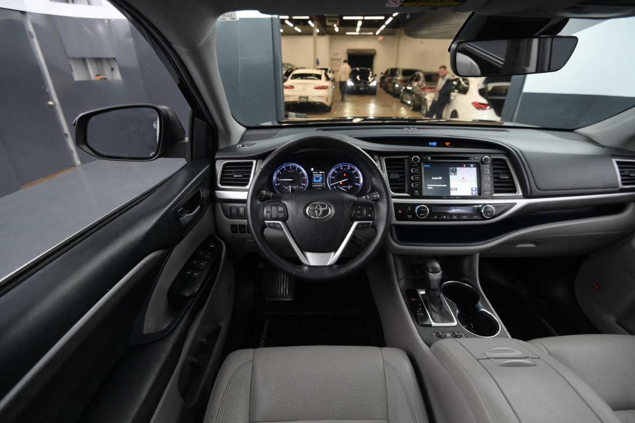 Toyota Highlander Limited V6 AWD (Natl) 2018